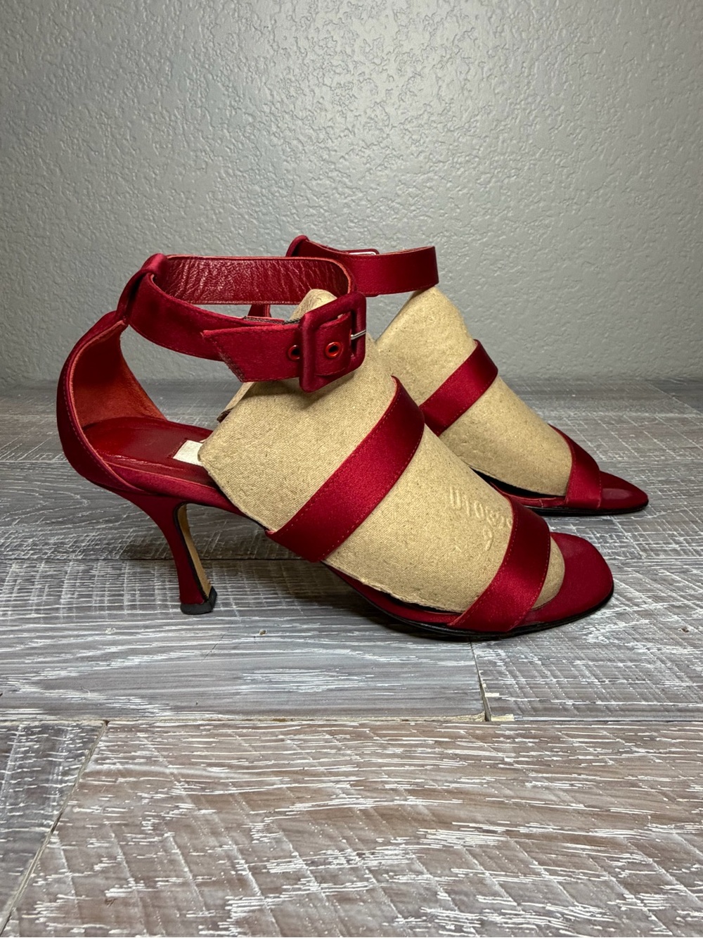 Isaac Mizrahi Red Satin Strappy Buckle Sandals - Picture 1 of 7